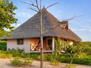  2 bedrooms house at Cap Skirring 100 m away from the beach with sea view furnished terrace and wifi  Кап Скиррен